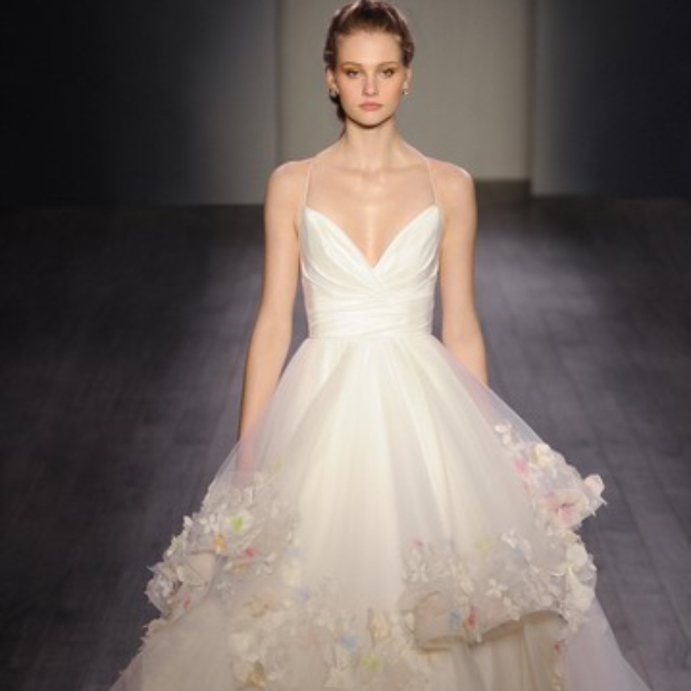 Hayley Paige Bridal Gown, floor sample, 6601